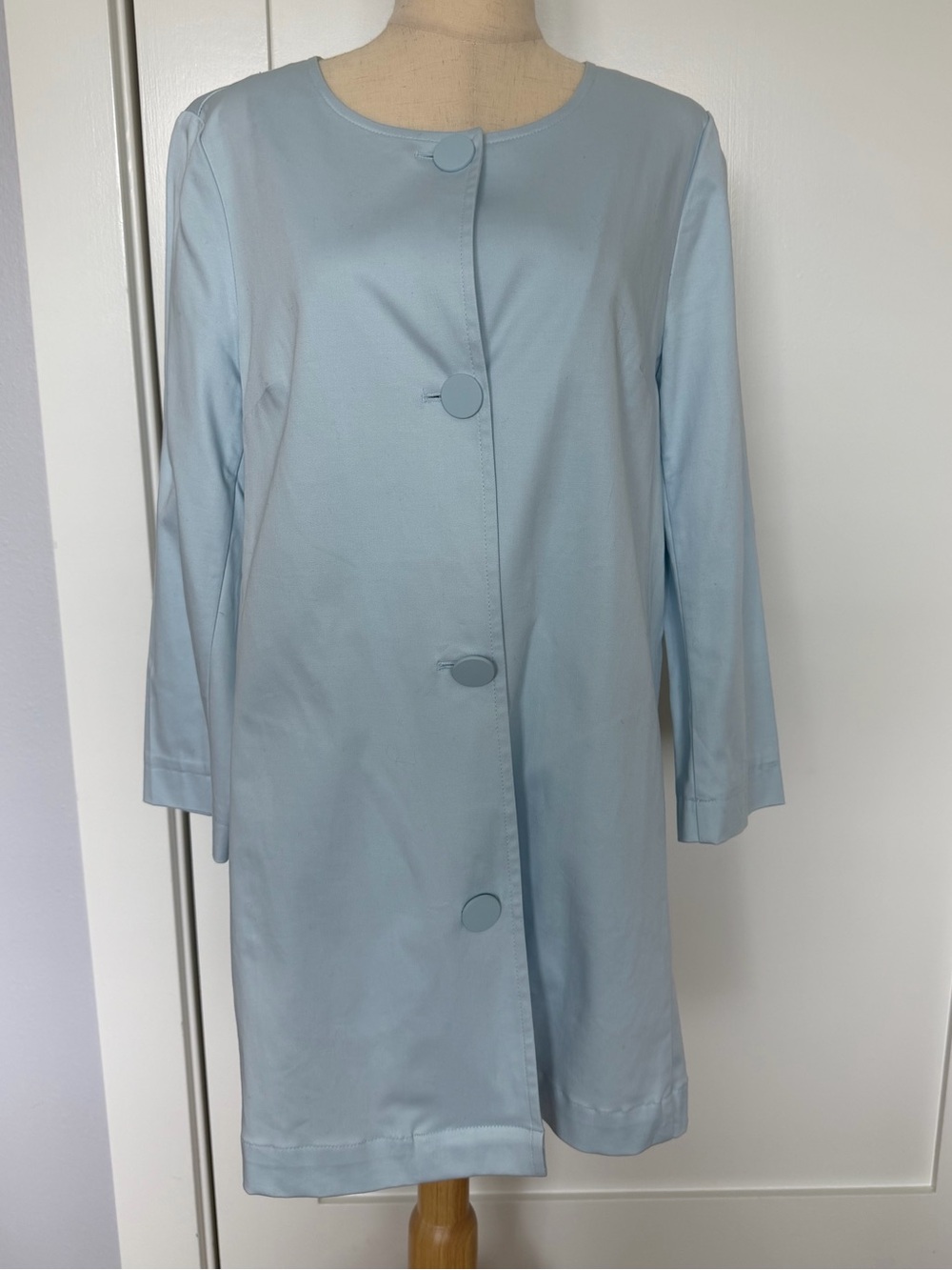 Light Blue Women's Round-Neck Button Front Coat Jacket